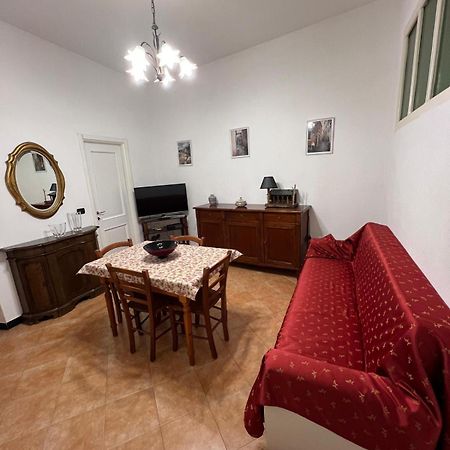 La Casa Di Franci Apartment Леванто Екстериор снимка